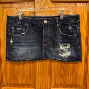 American Eagle AE Distressed Ripped Dark Wash Denim Mini Skirt Button Fly, 10